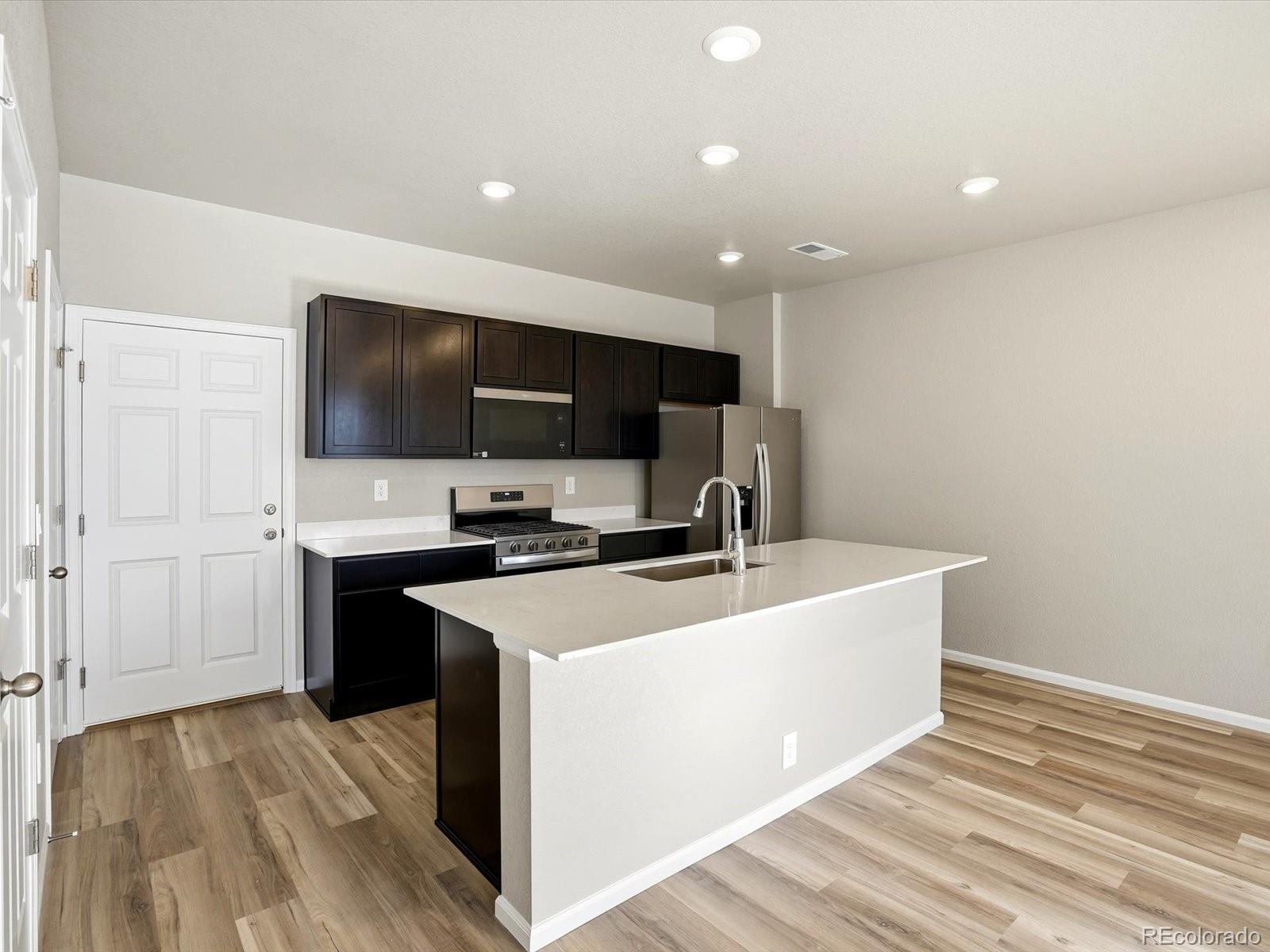 MLS Image #5 for 1596  riverplace drive,windsor, Colorado
