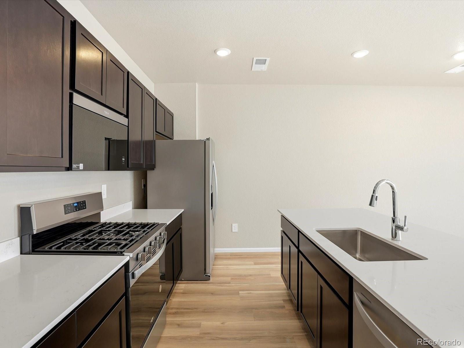 MLS Image #7 for 1596  riverplace drive,windsor, Colorado