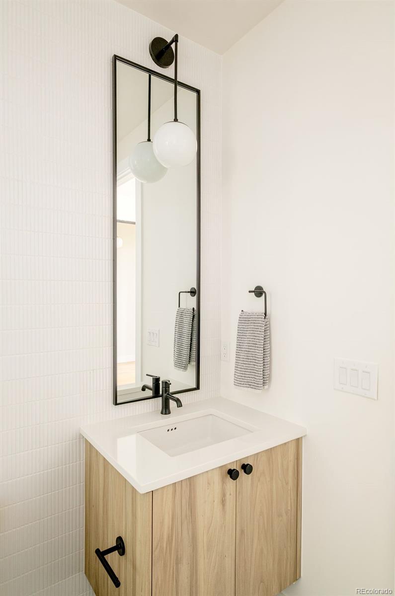 MLS Image #30 for 1074 s cook street,denver, Colorado