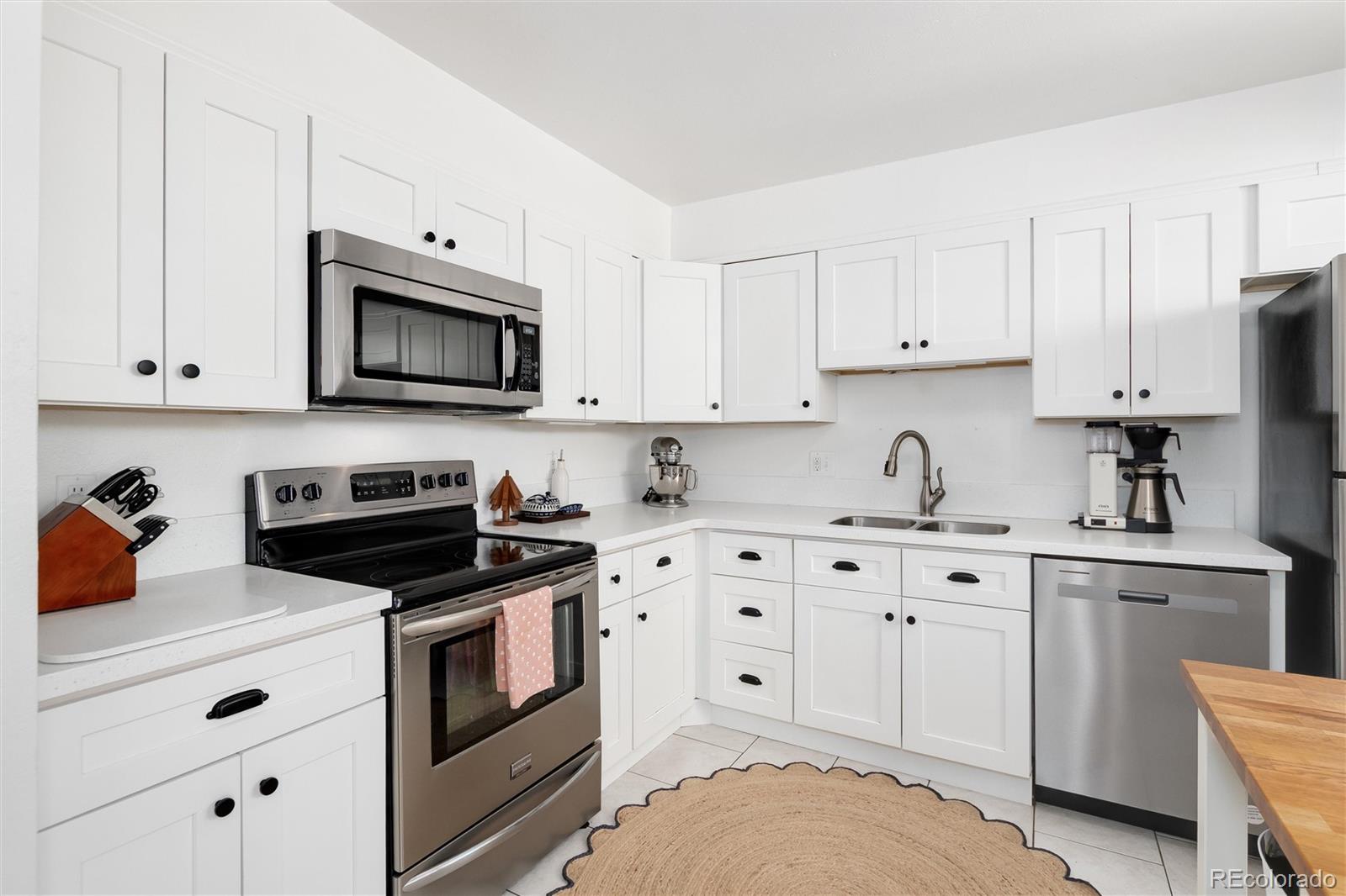 MLS Image #12 for 7175 s penrose court,centennial, Colorado