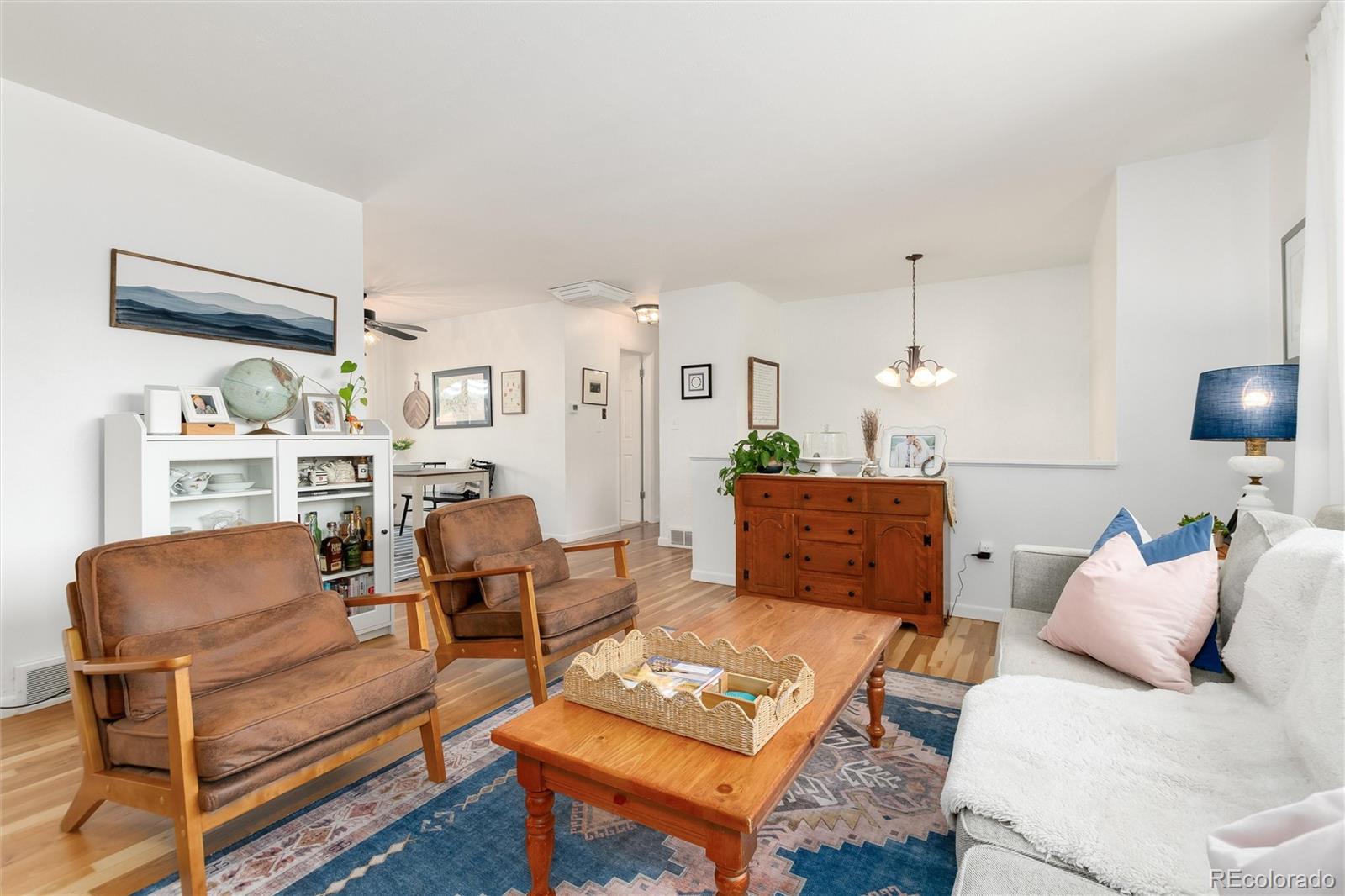 MLS Image #5 for 7175 s penrose court,centennial, Colorado