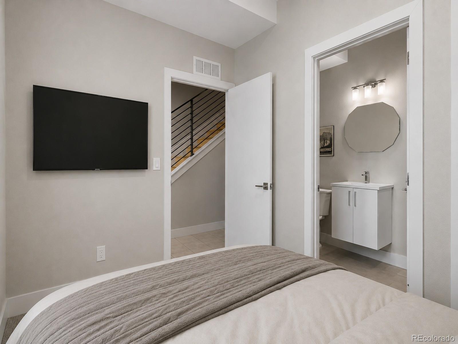 MLS Image #12 for 3245 w 17th avenue,denver, Colorado