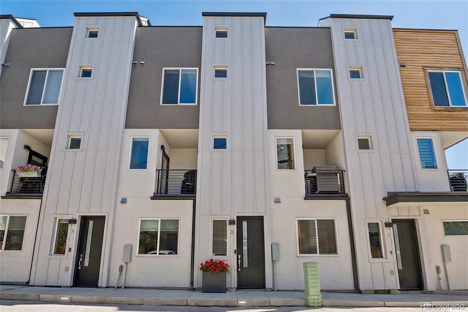 MLS Image #17 for 3245 w 17th avenue,denver, Colorado