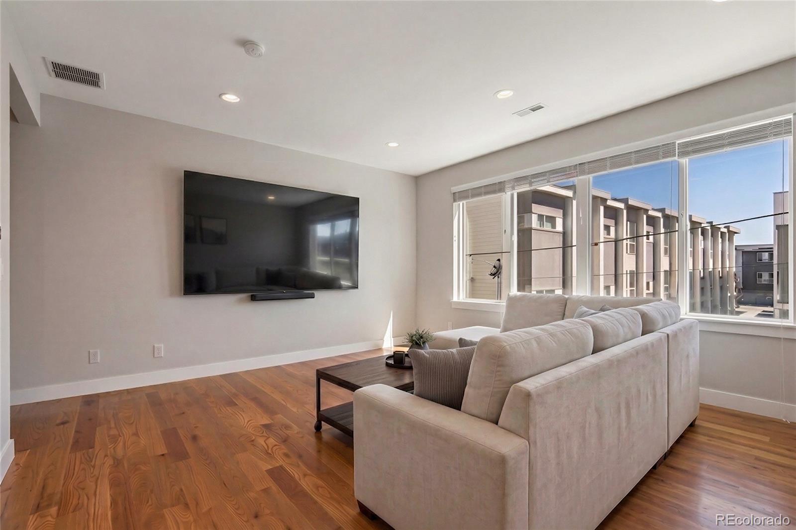 MLS Image #3 for 3245 w 17th avenue,denver, Colorado