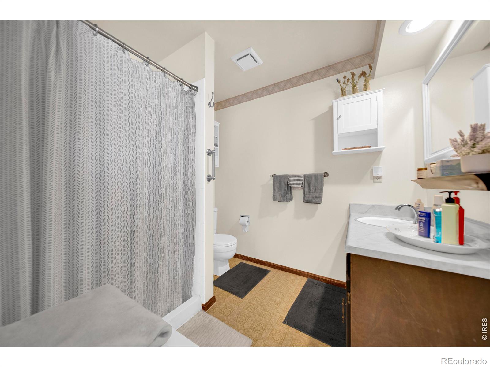 MLS Image #18 for 2112  40th avenue,greeley, Colorado