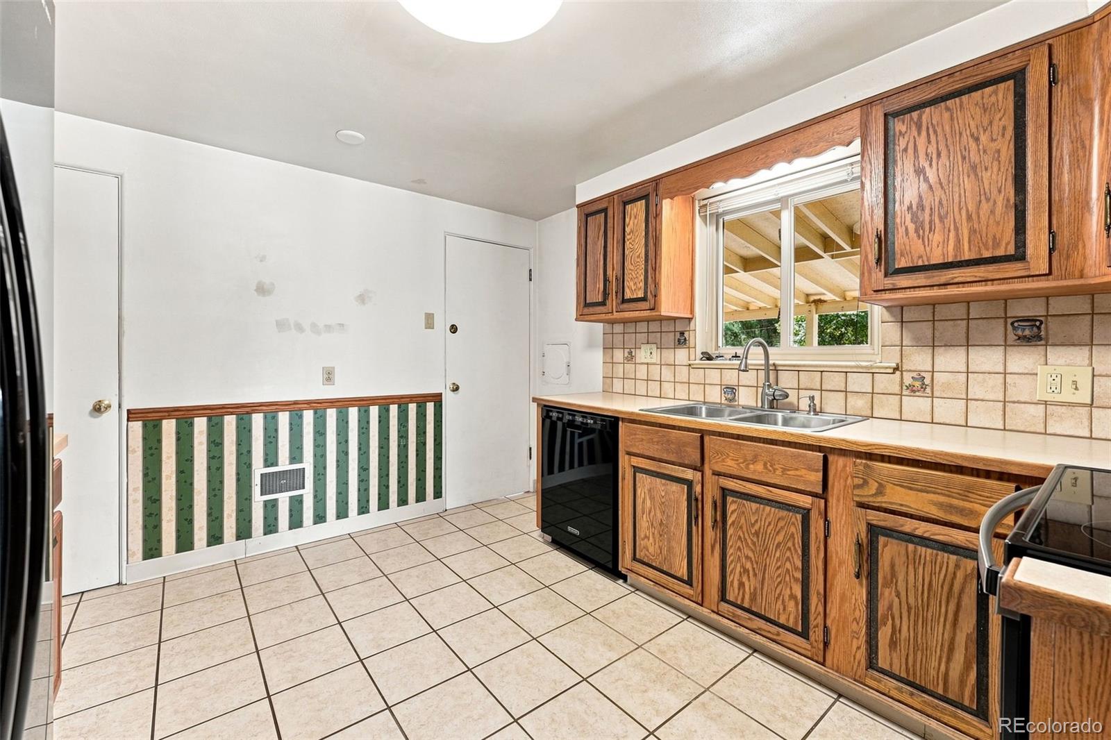 MLS Image #7 for 7630 w 24th avenue,lakewood, Colorado