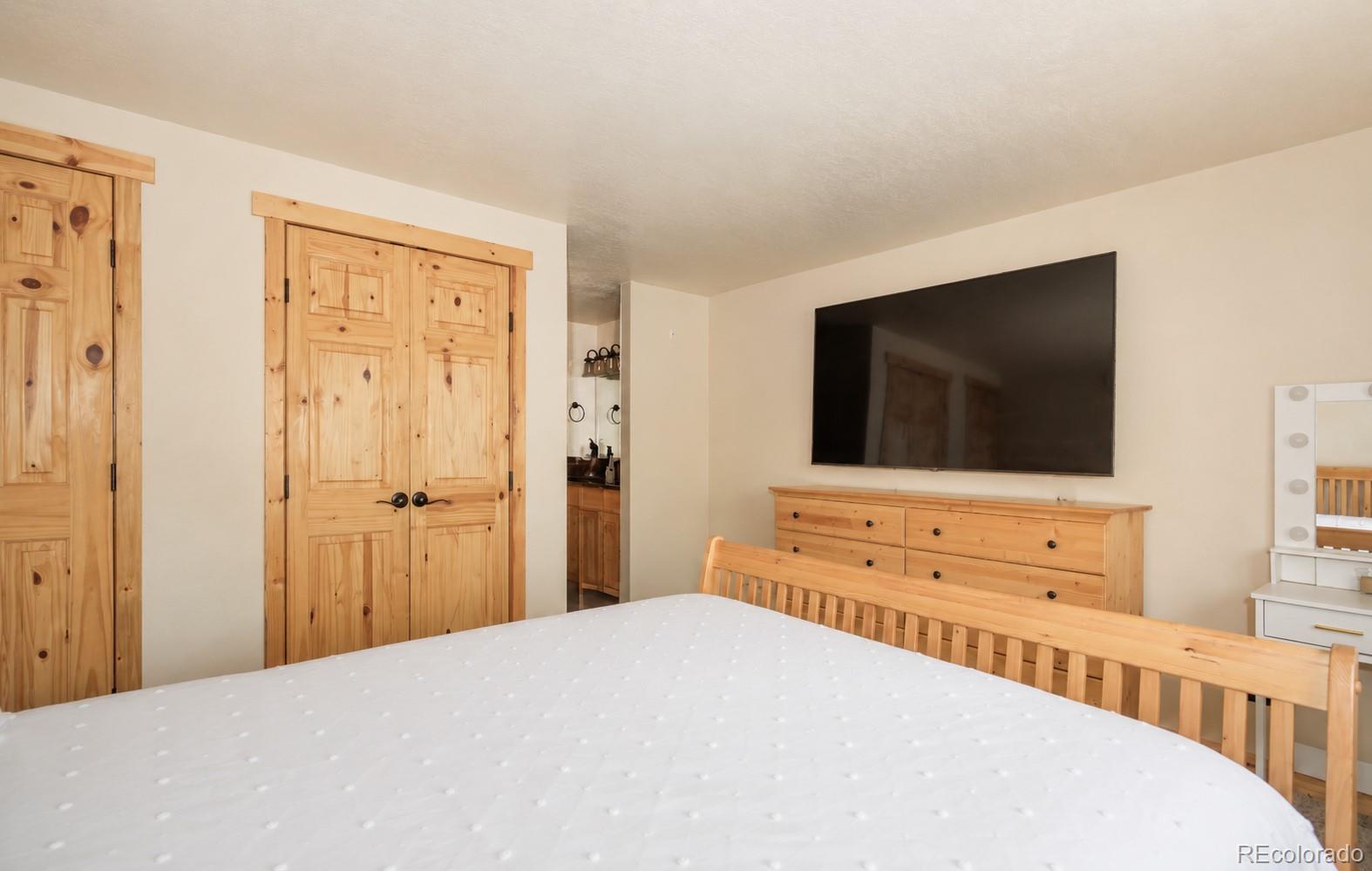 MLS Image #5 for 210  702 ,winter park, Colorado