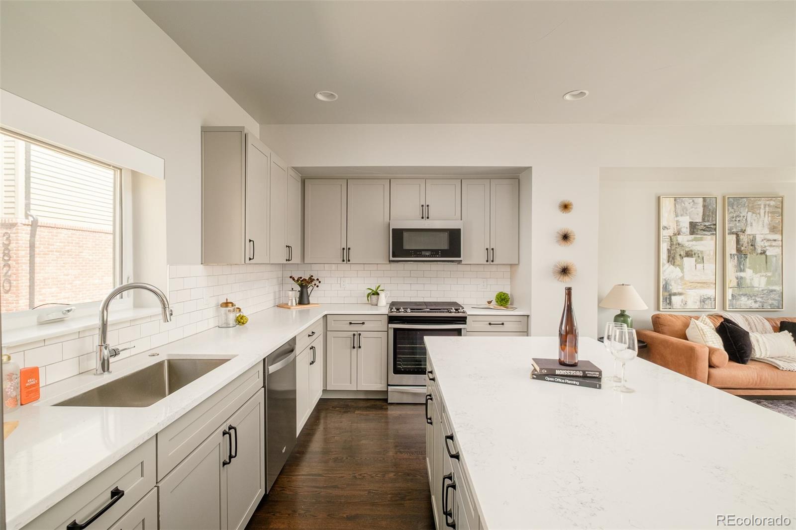 MLS Image #10 for 7035 e 38th avenue 2,denver, Colorado