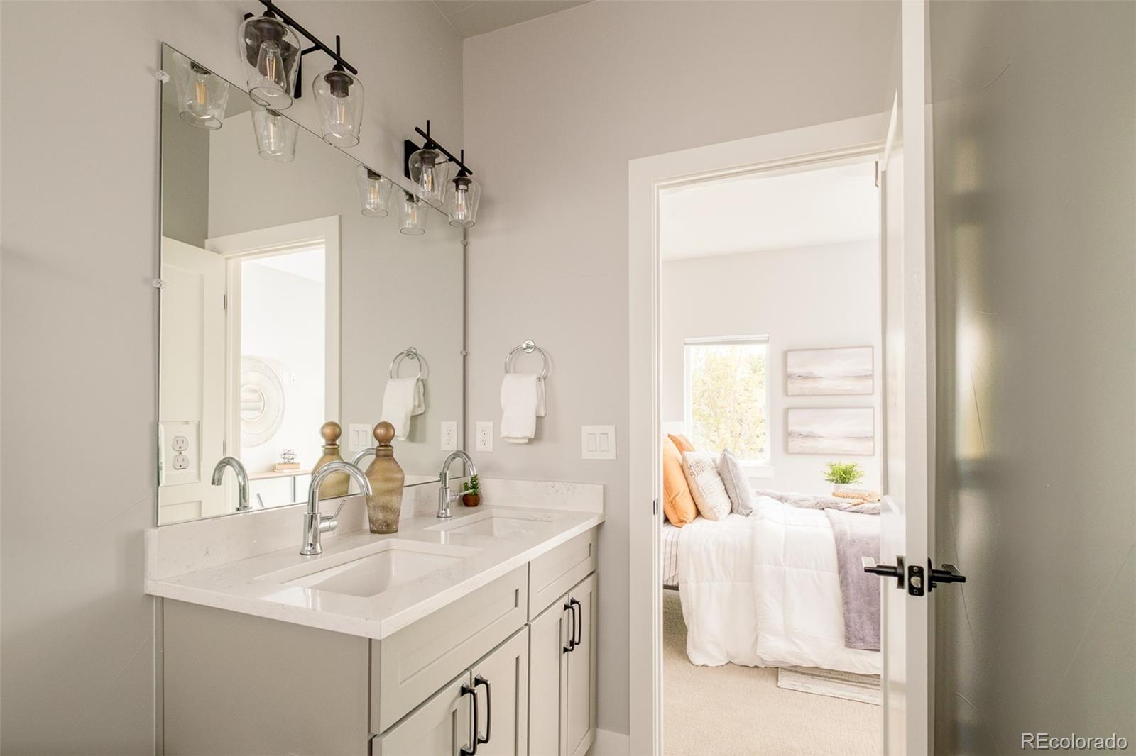 MLS Image #21 for 7035 e 38th avenue 2,denver, Colorado
