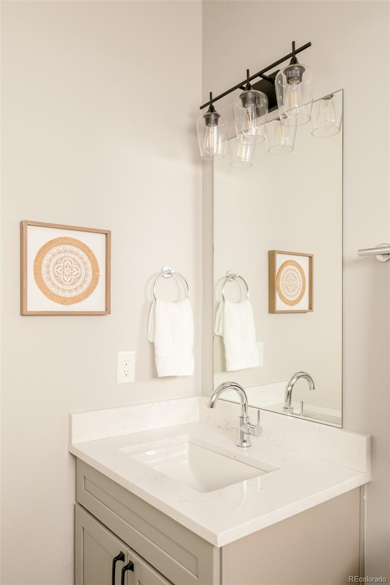 MLS Image #31 for 7035 e 38th avenue 2,denver, Colorado