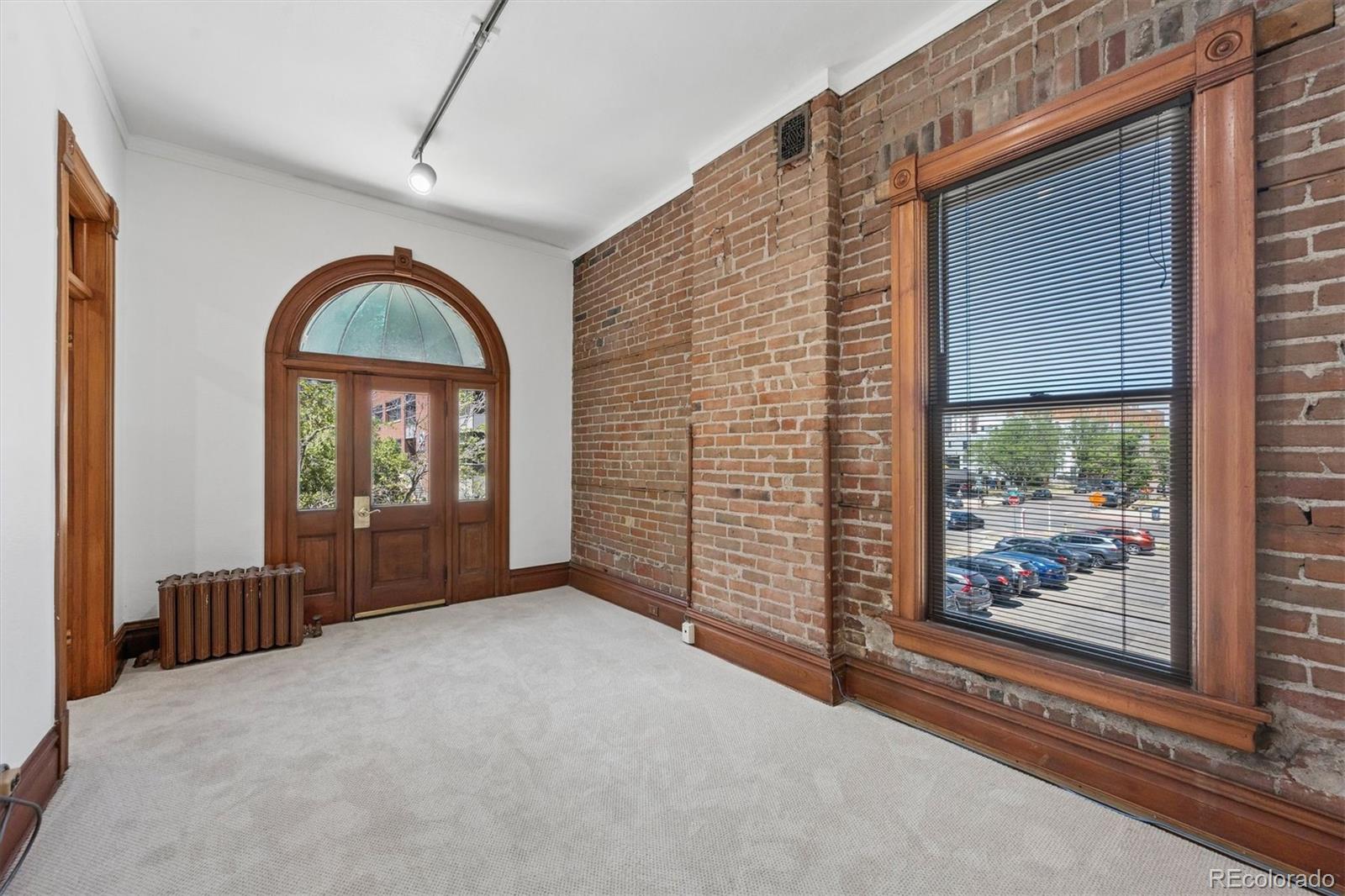 MLS Image #21 for 1650 n pennsylvania street,denver, Colorado