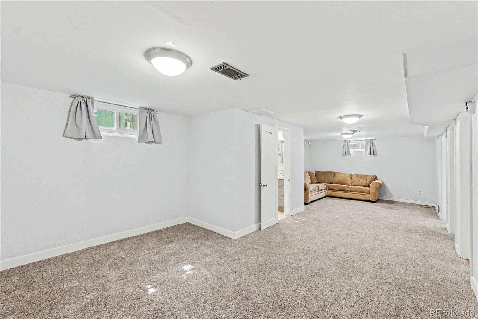 MLS Image #11 for 2395  pontiac street,denver, Colorado