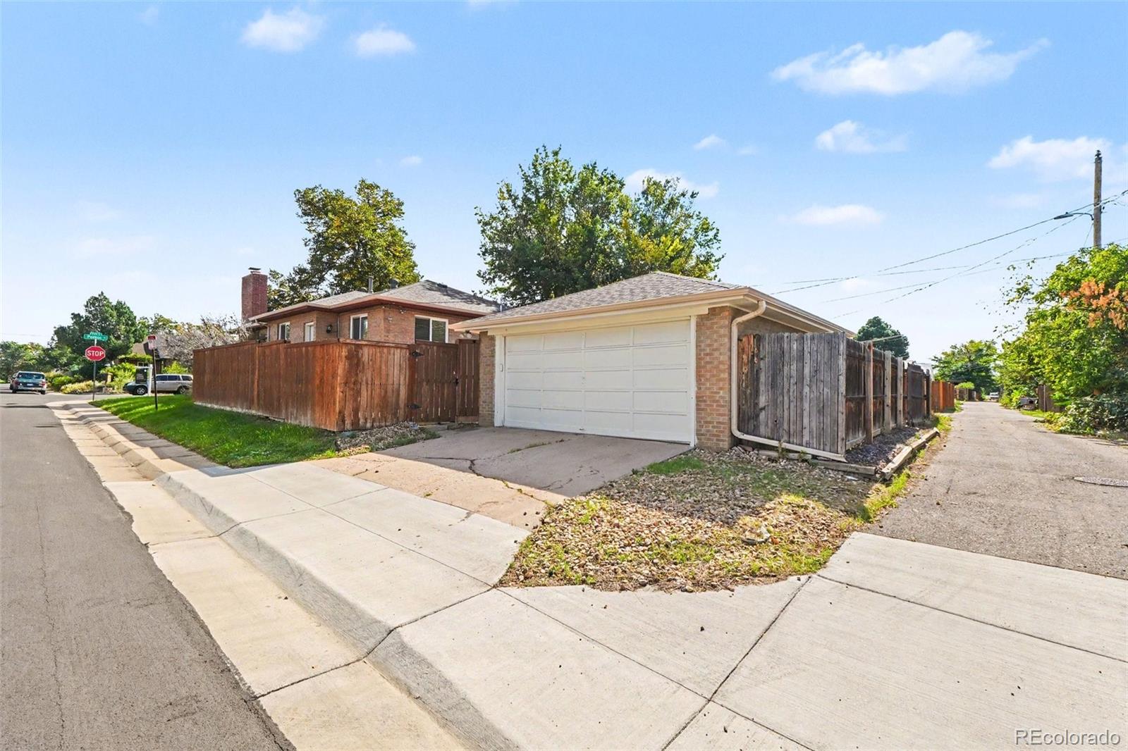 MLS Image #18 for 2395  pontiac street,denver, Colorado
