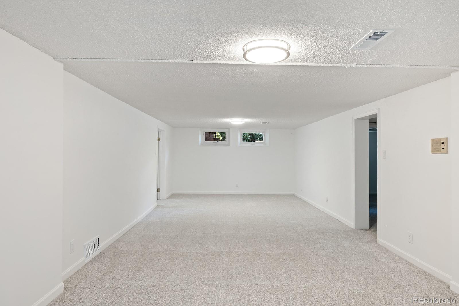 MLS Image #34 for 345  dahlia street,denver, Colorado