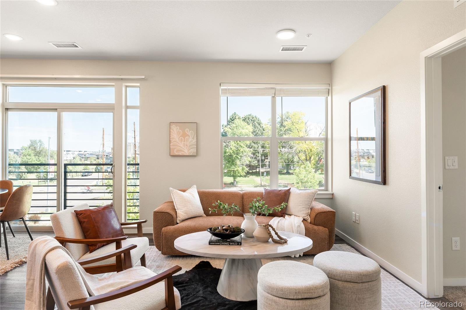 MLS Image #4 for 155 s monaco street parkway 208,denver, Colorado