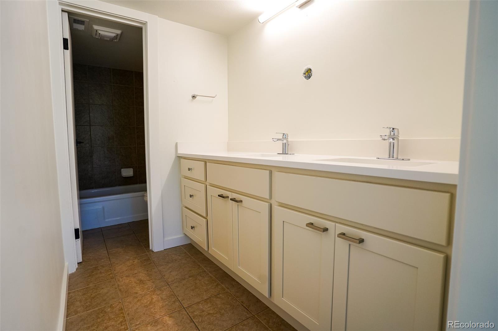 MLS Image #11 for 9700 e iliff avenue,denver, Colorado