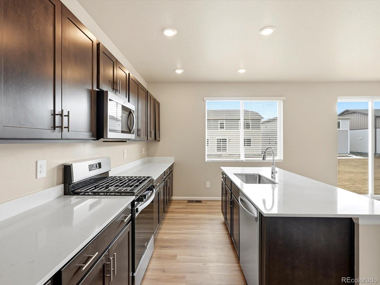 MLS Image #10 for 1679  yampa river drive,windsor, Colorado