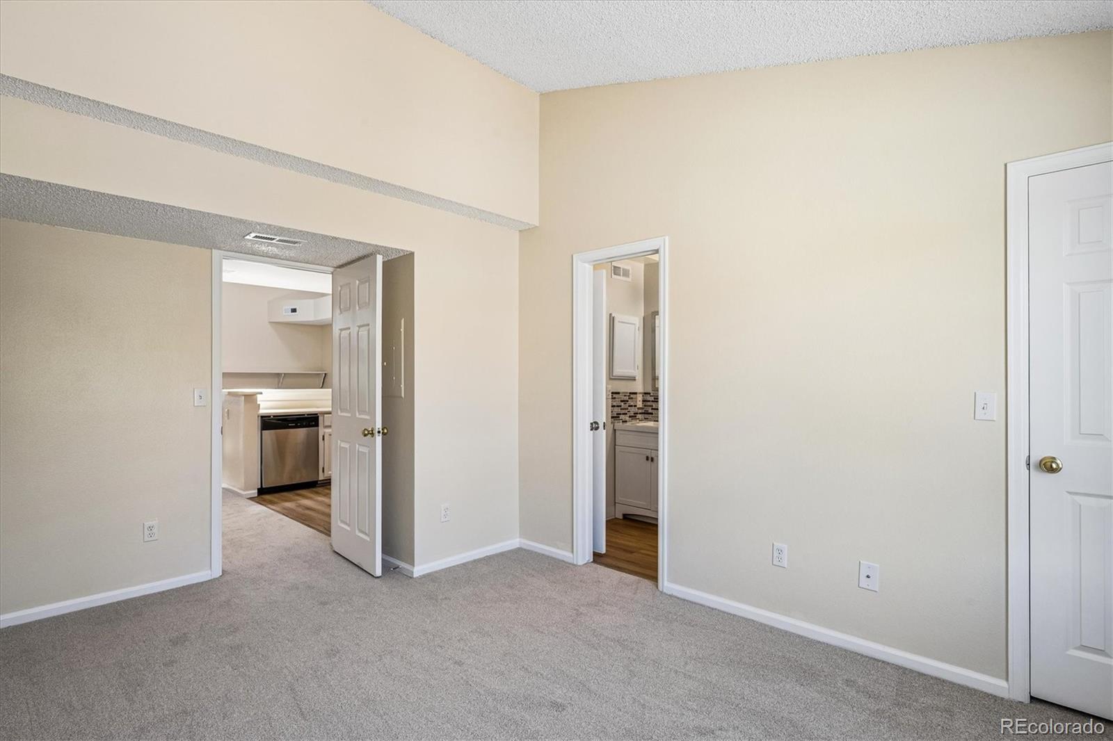 MLS Image #8 for 4044 s carson street,aurora, Colorado