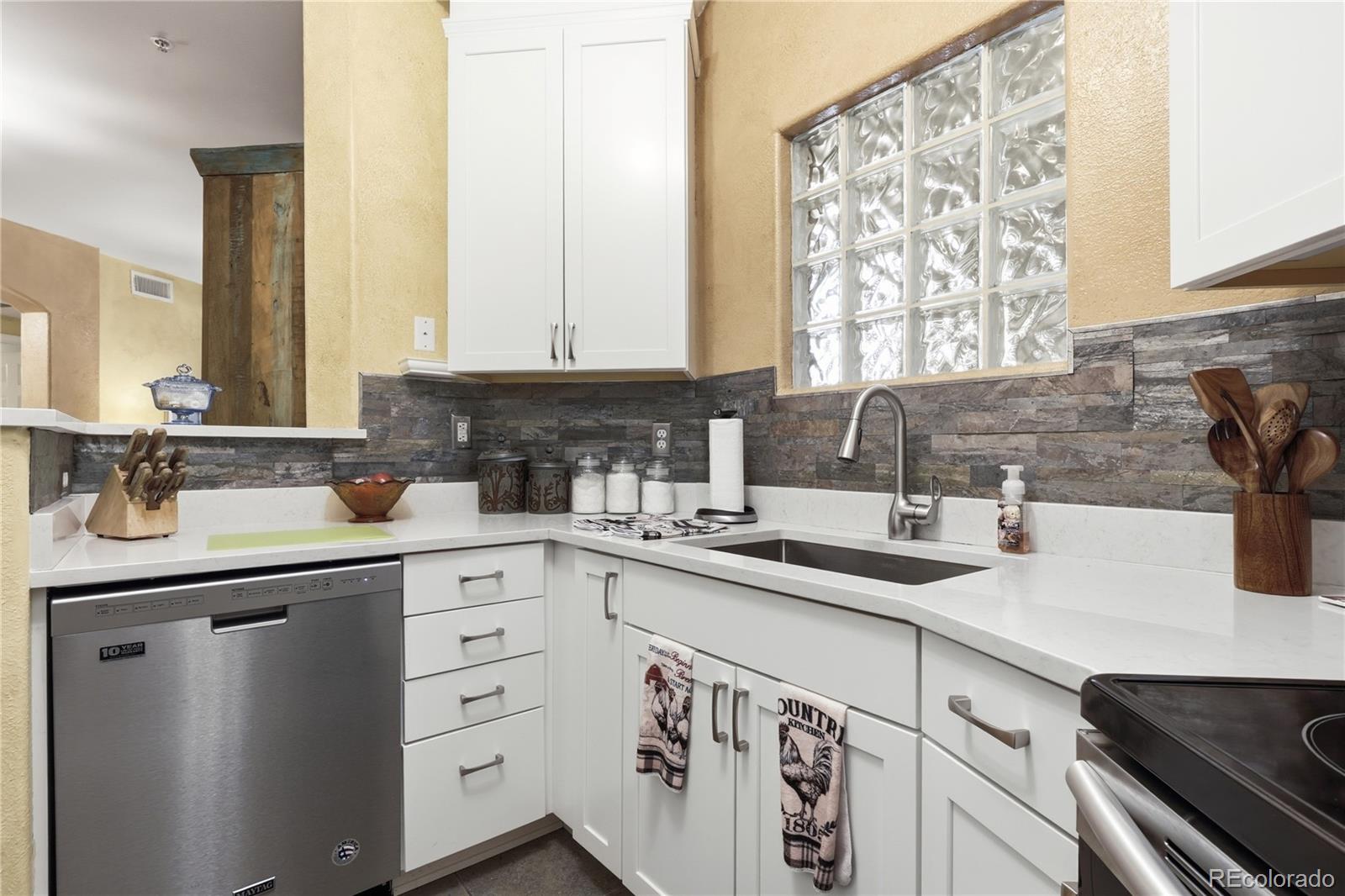 MLS Image #17 for 1651 w canal circle,littleton, Colorado