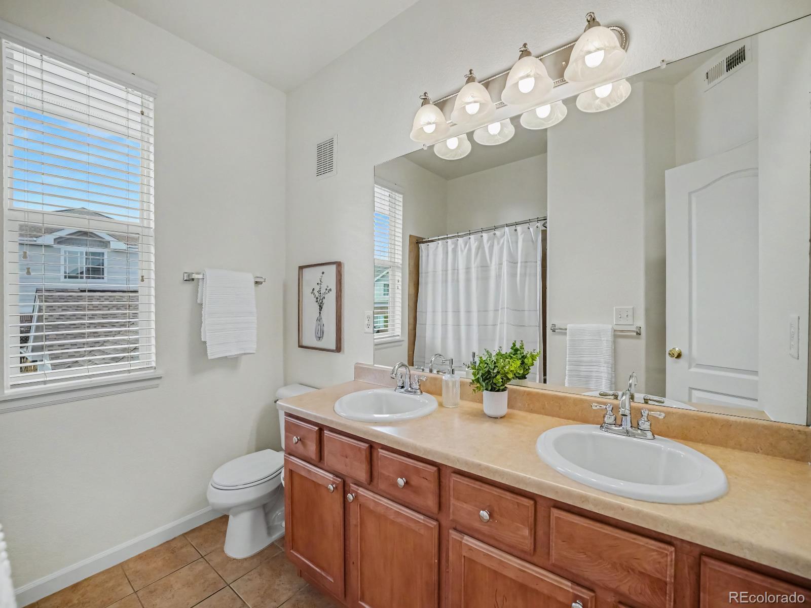 MLS Image #5 for 10129 w 55th drive,arvada, Colorado