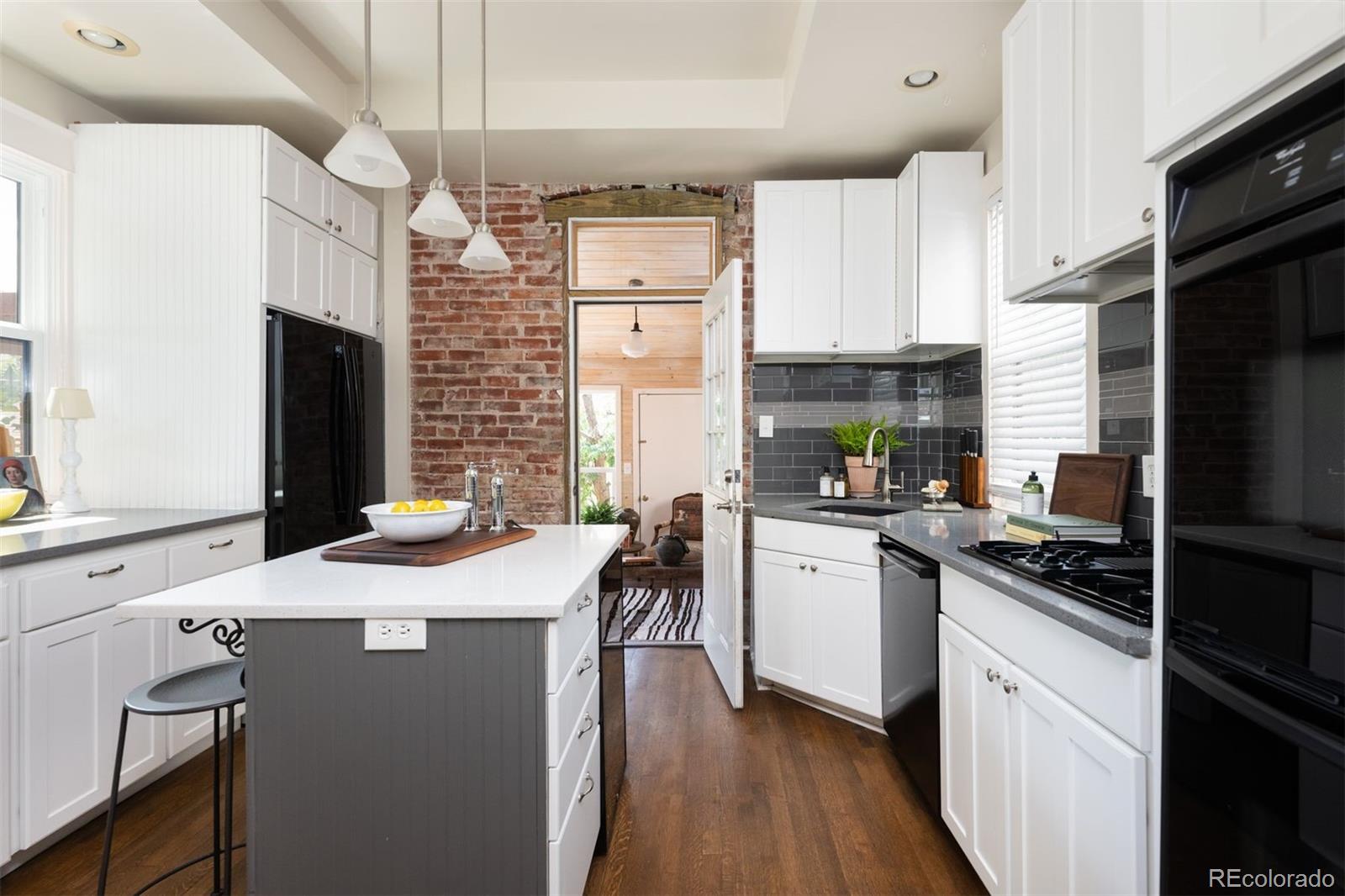 MLS Image #17 for 2235 n emerson street,denver, Colorado
