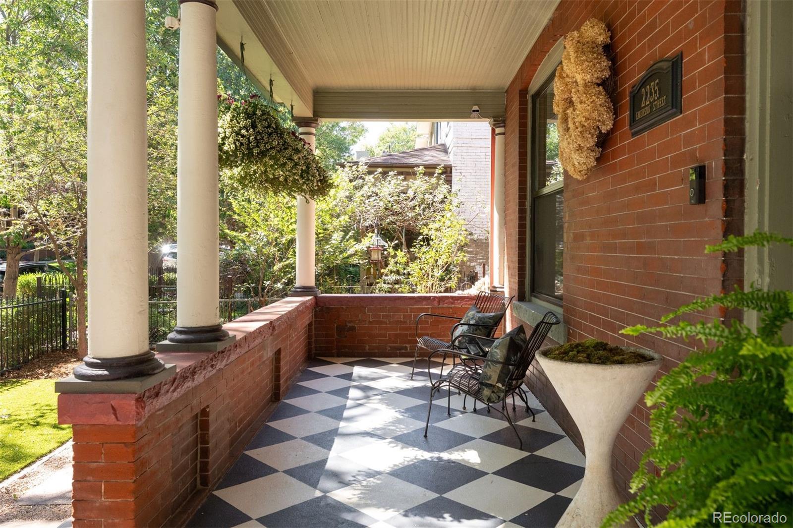 MLS Image #4 for 2235 n emerson street,denver, Colorado