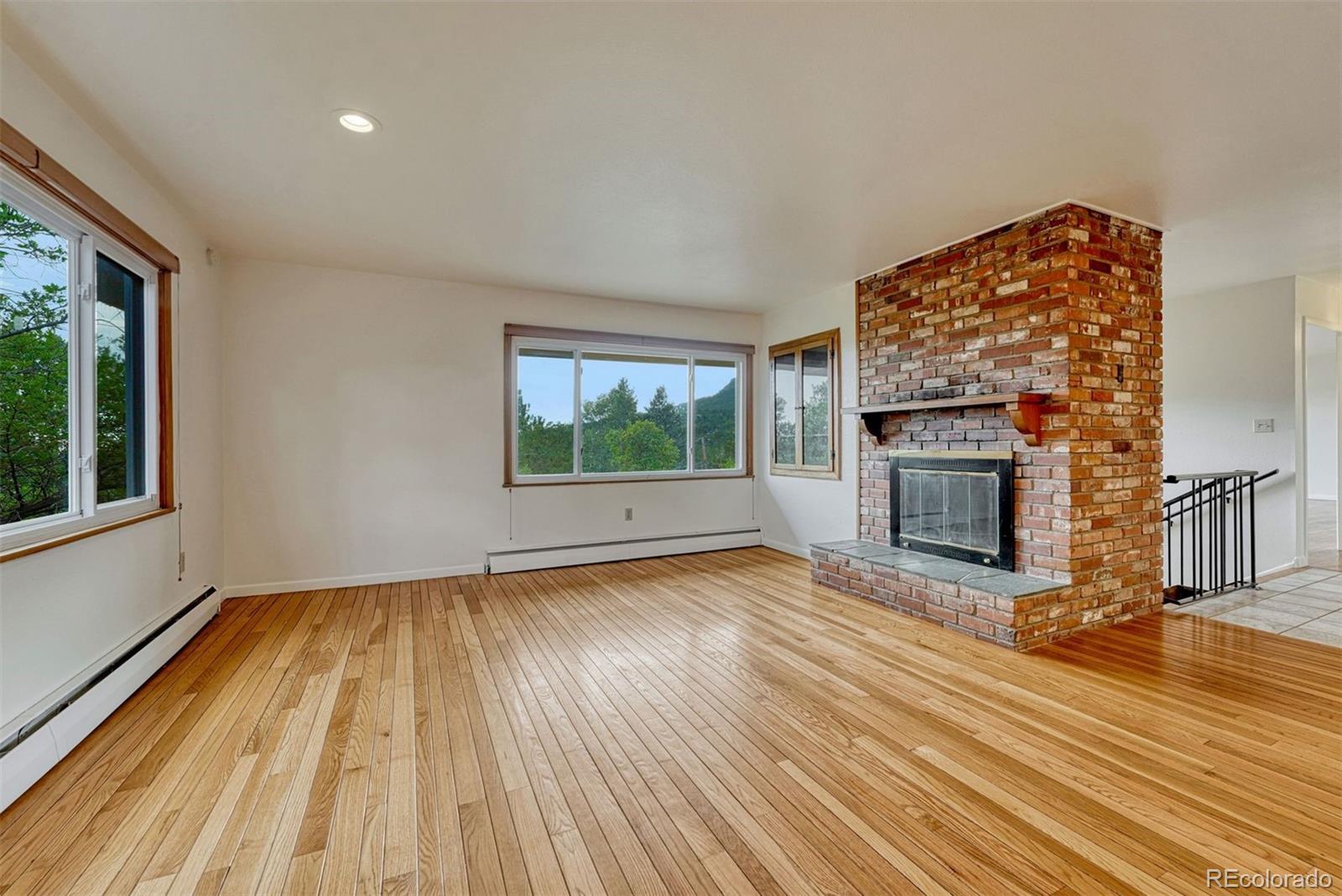 MLS Image #11 for 325  altura way,colorado springs, Colorado