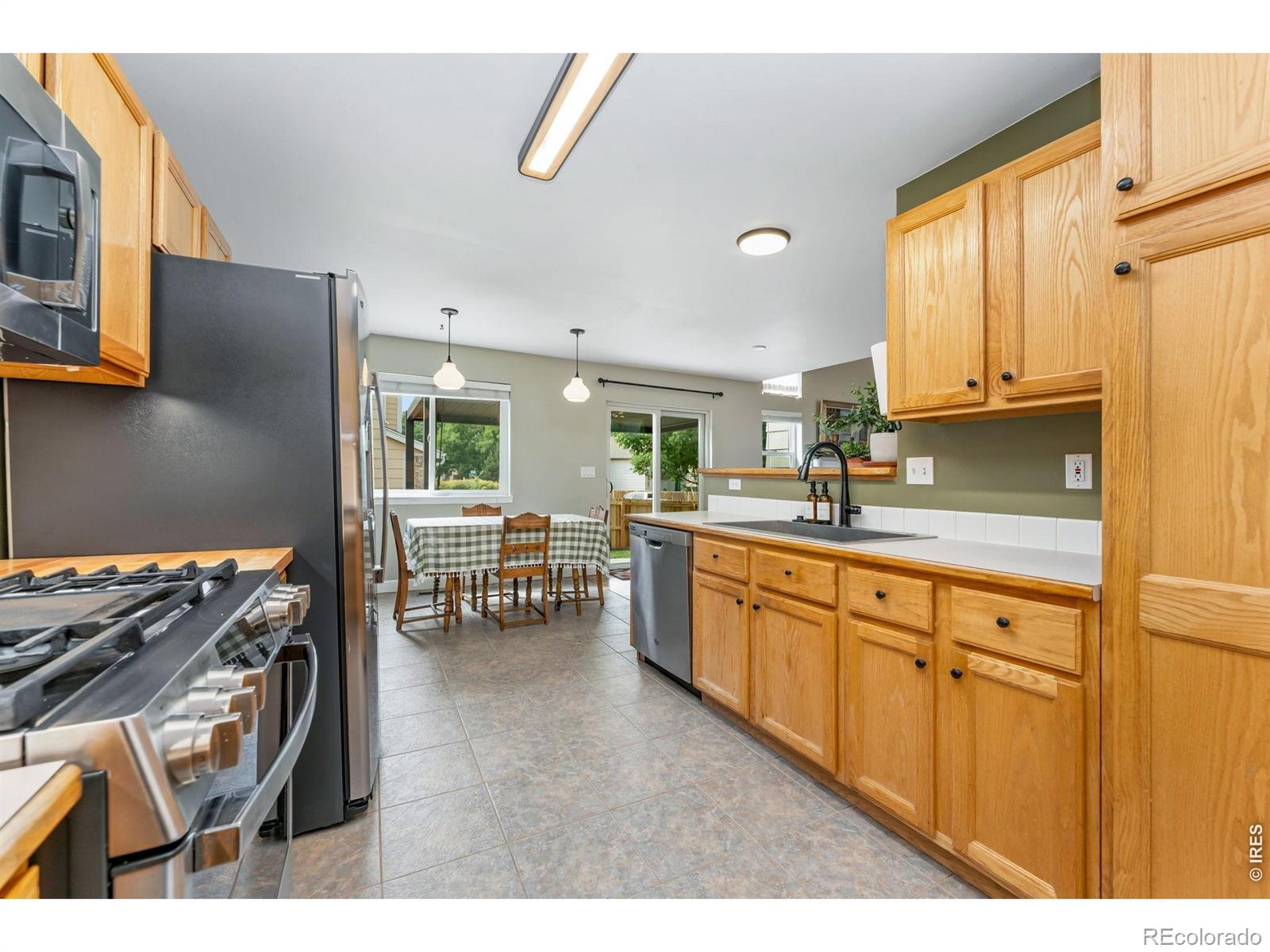 MLS Image #13 for 2001  skye court,fort collins, Colorado