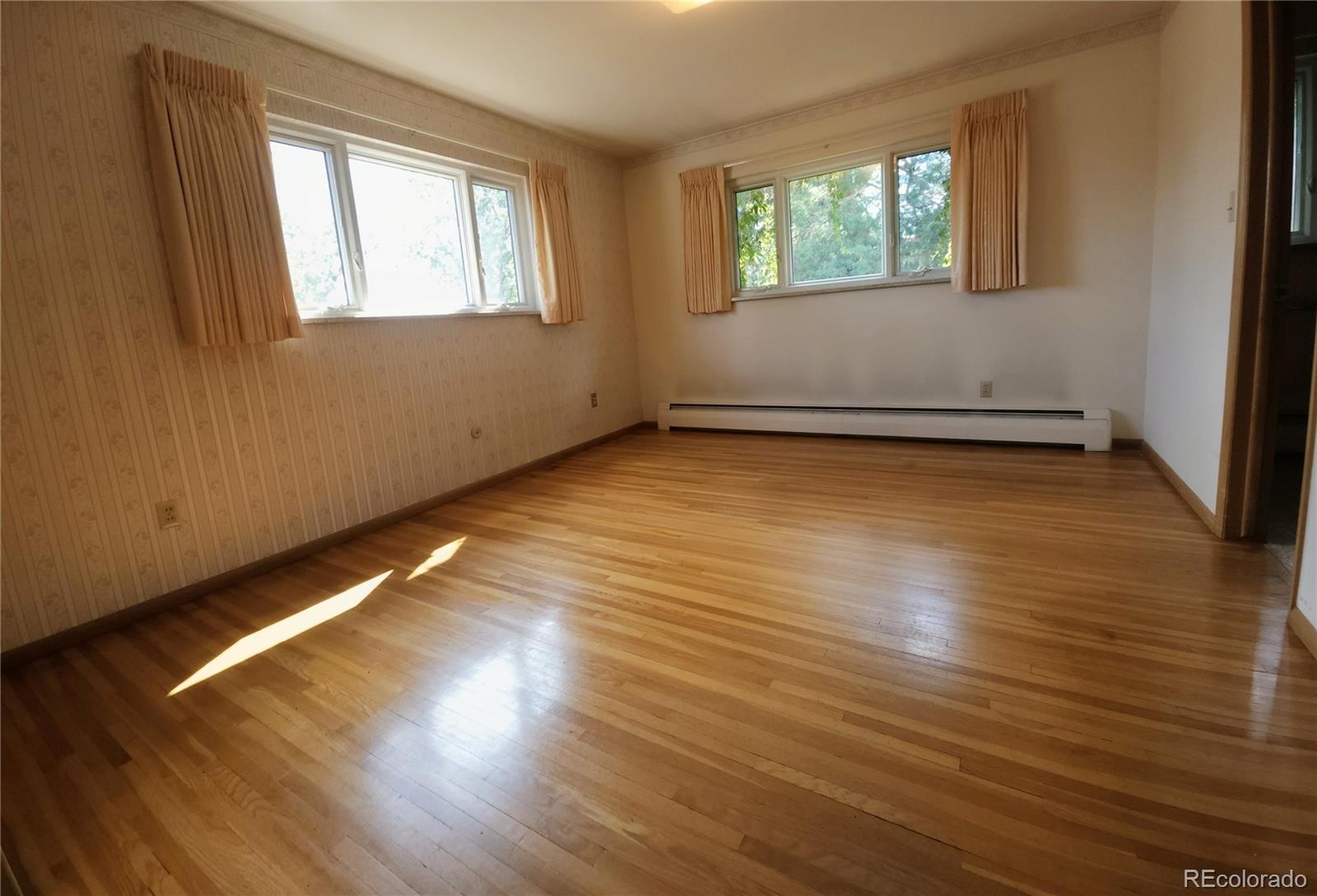 MLS Image #11 for 2715 s ames way,denver, Colorado