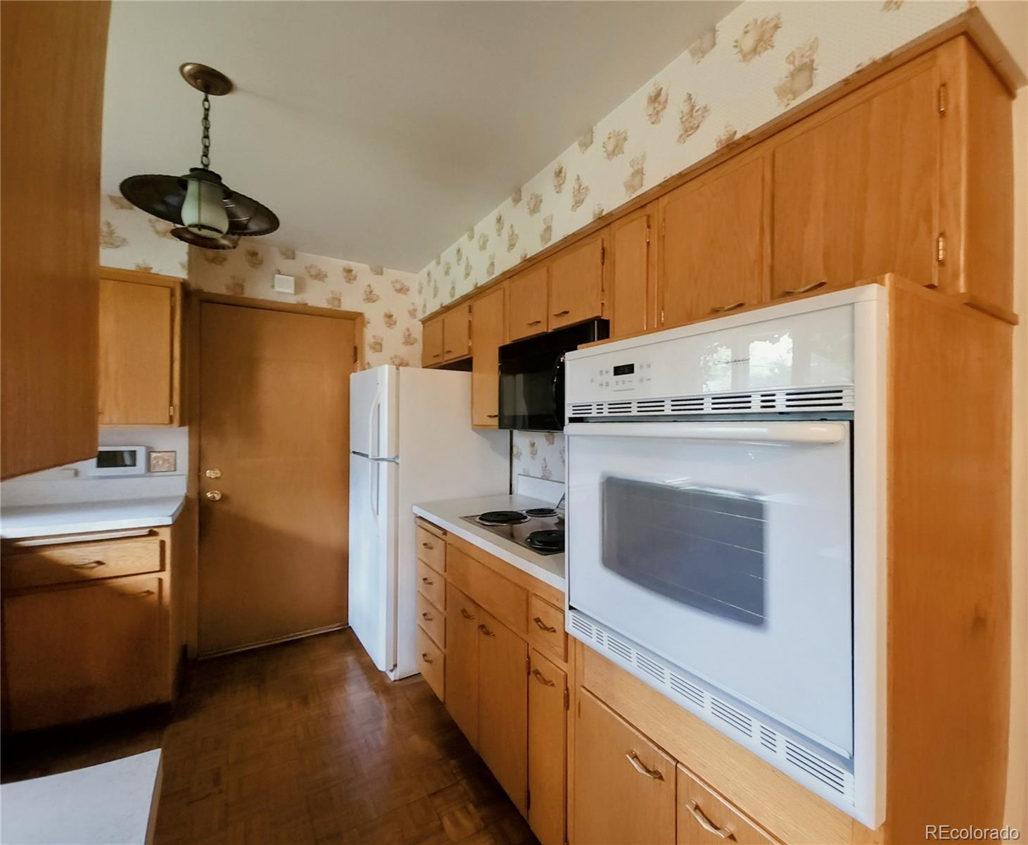 MLS Image #5 for 2715 s ames way,denver, Colorado