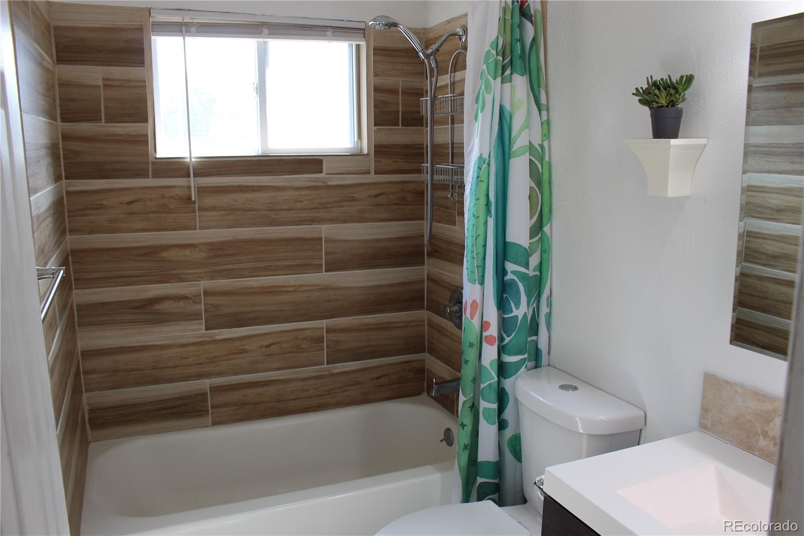MLS Image #16 for 850 s kearney street,denver, Colorado