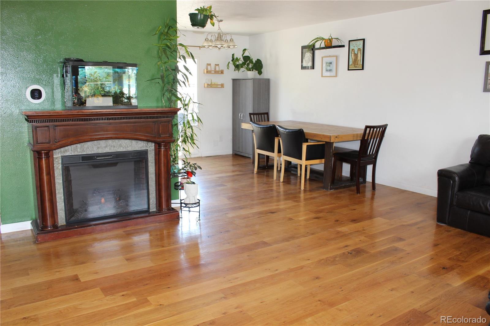 MLS Image #2 for 850 s kearney street,denver, Colorado