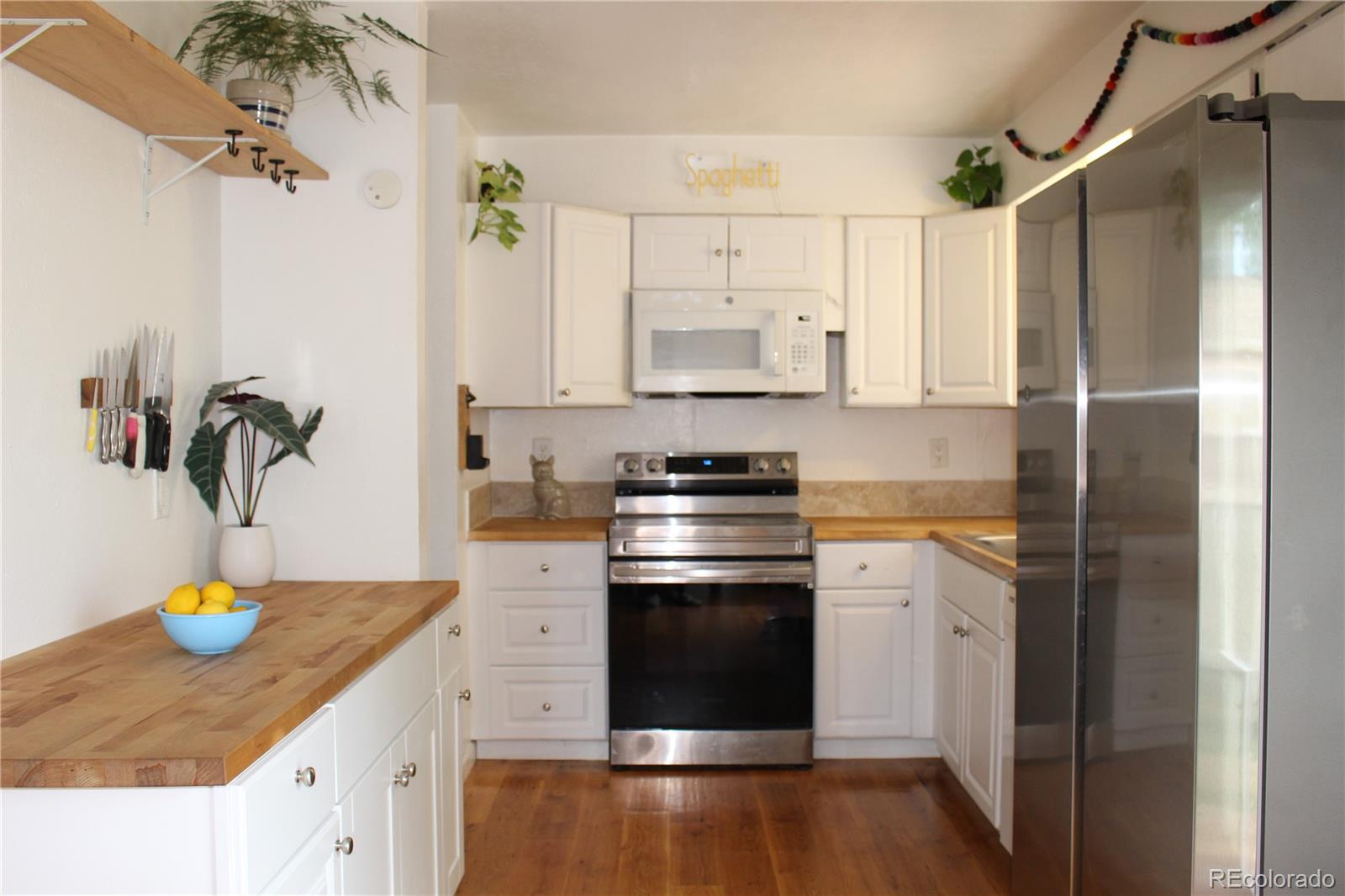 MLS Image #7 for 850 s kearney street,denver, Colorado