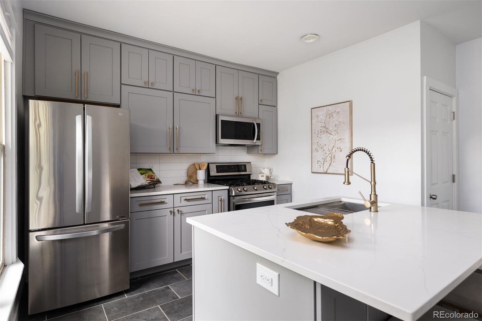 MLS Image #12 for 1729 n marion street,denver, Colorado