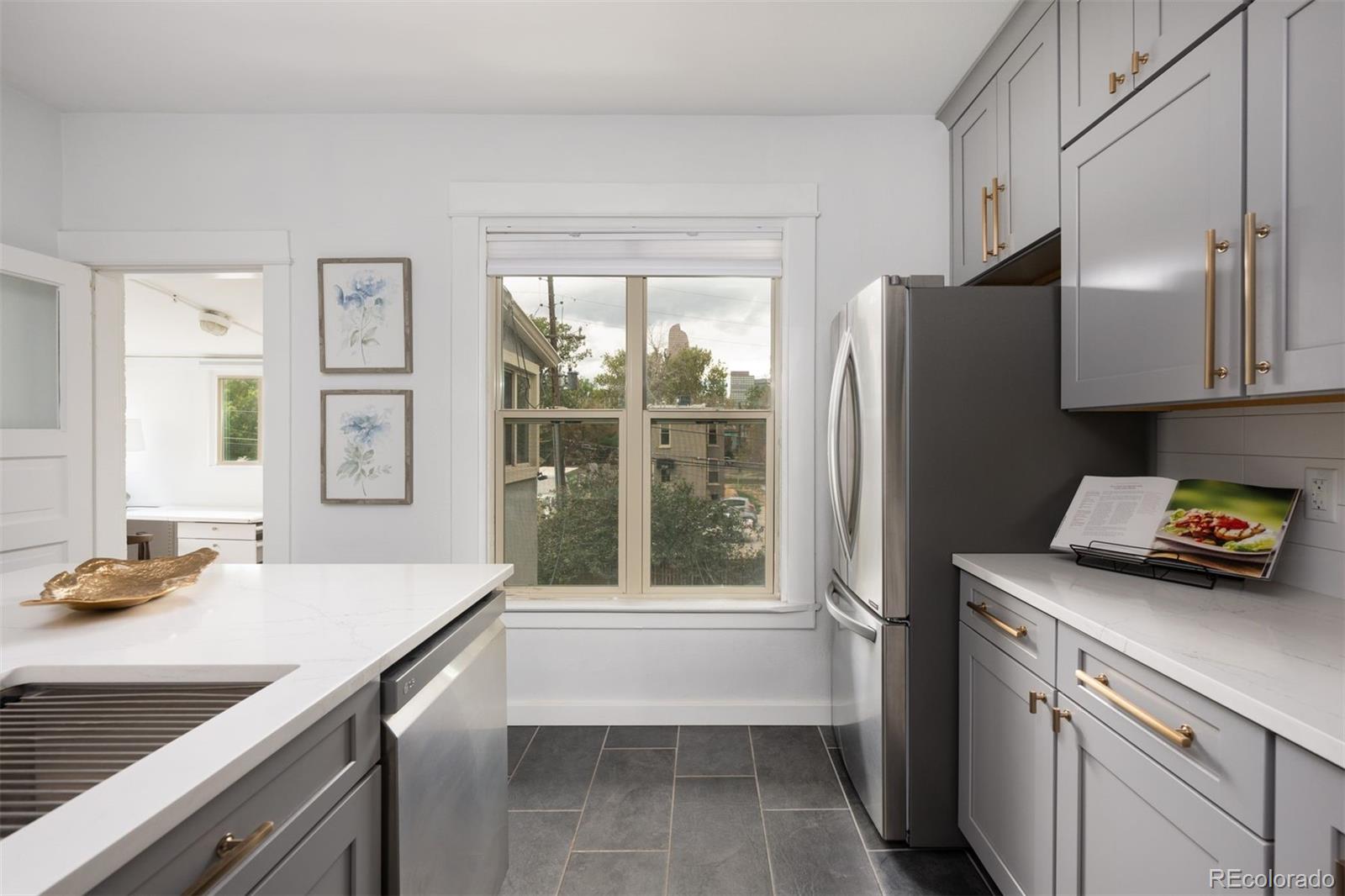 MLS Image #15 for 1729 n marion street,denver, Colorado
