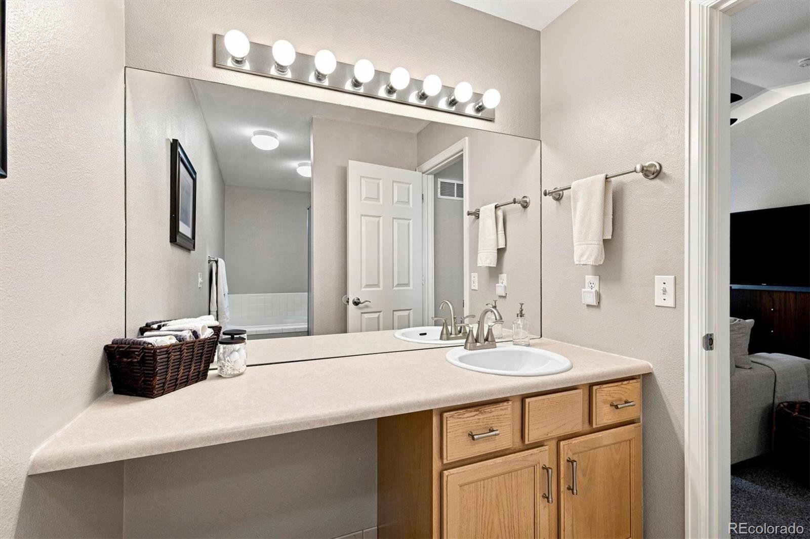 MLS Image #23 for 5555 e briarwood avenue,centennial, Colorado