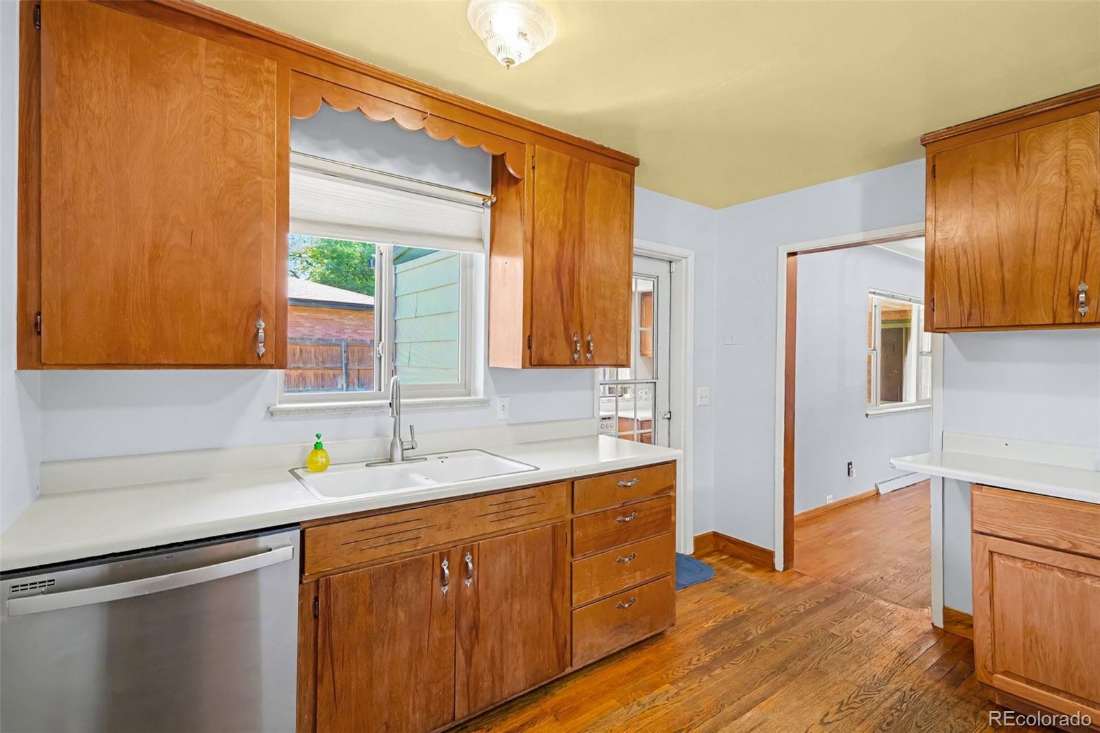 MLS Image #14 for 645 s washington circle,englewood, Colorado