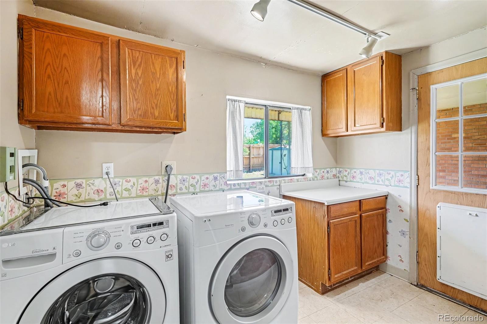 MLS Image #23 for 645 s washington circle,englewood, Colorado