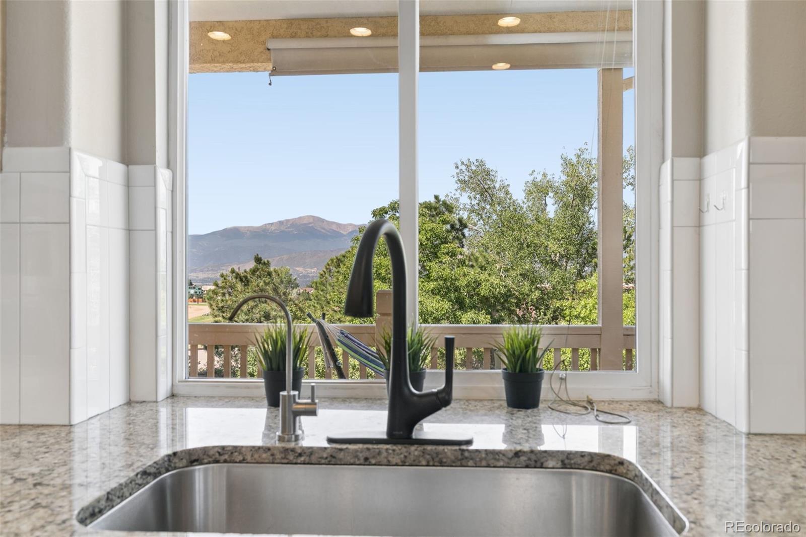 MLS Image #12 for 2830  bethune court,colorado springs, Colorado