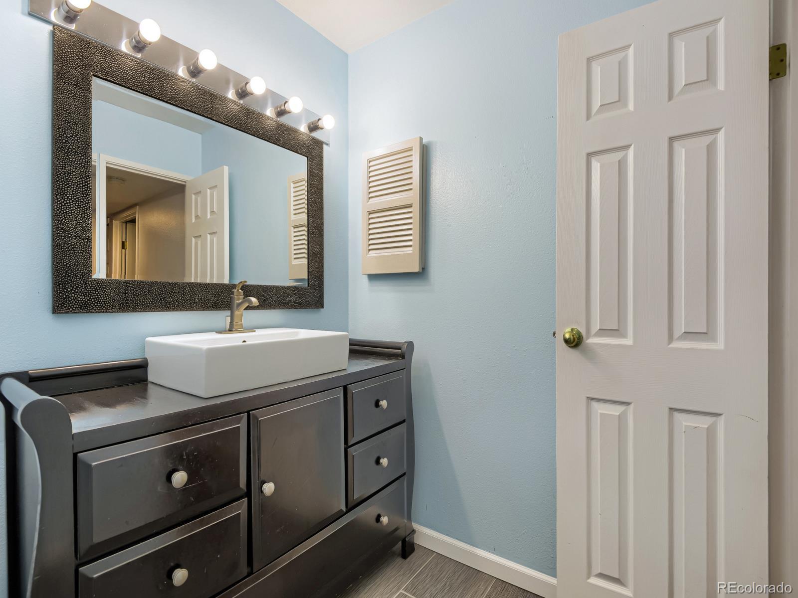 MLS Image #9 for 7755 e quincy avenue,denver, Colorado