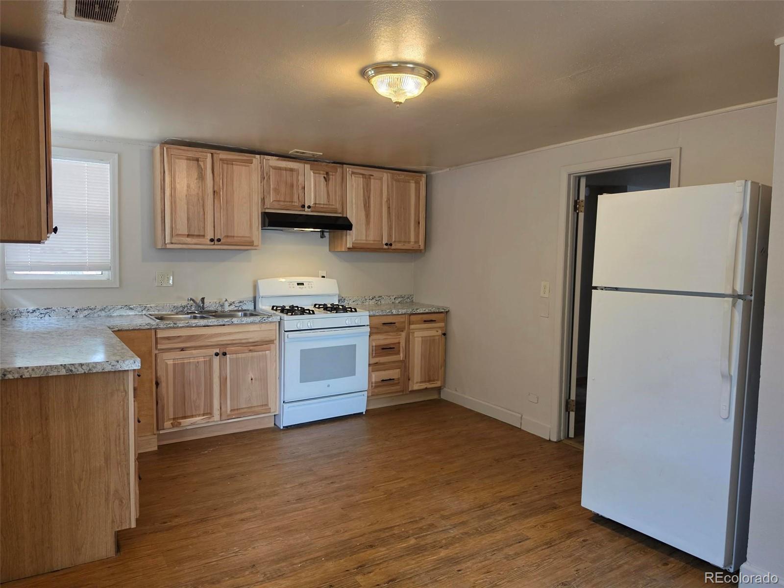 MLS Image #8 for 235 s meade street,denver, Colorado