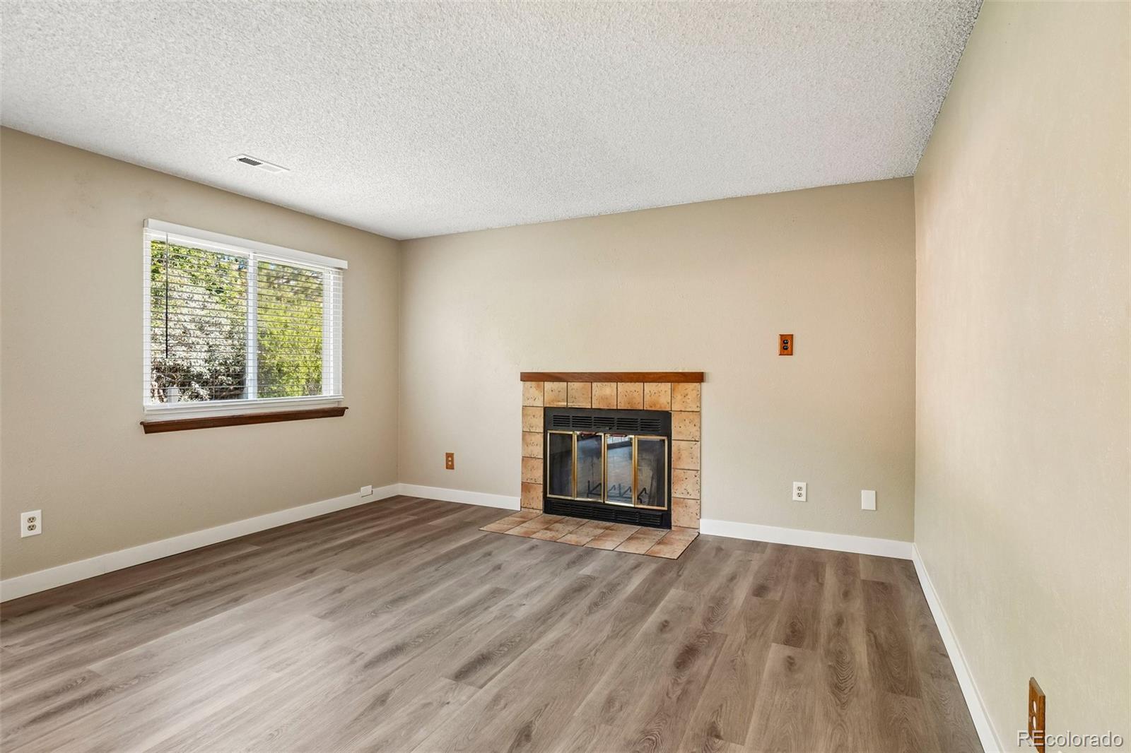 MLS Image #7 for 12271  dahlia court,thornton, Colorado