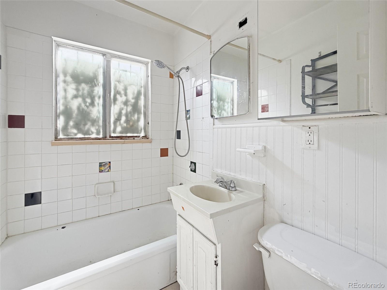 MLS Image #12 for 1608  oakland street,aurora, Colorado