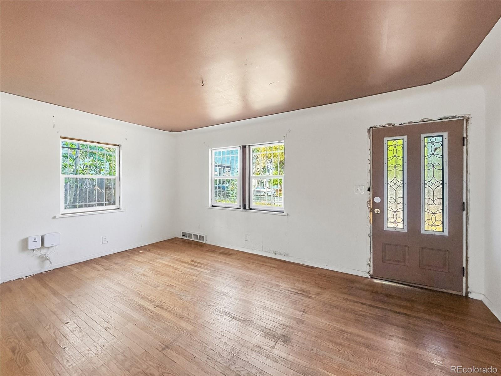 MLS Image #4 for 1608  oakland street,aurora, Colorado