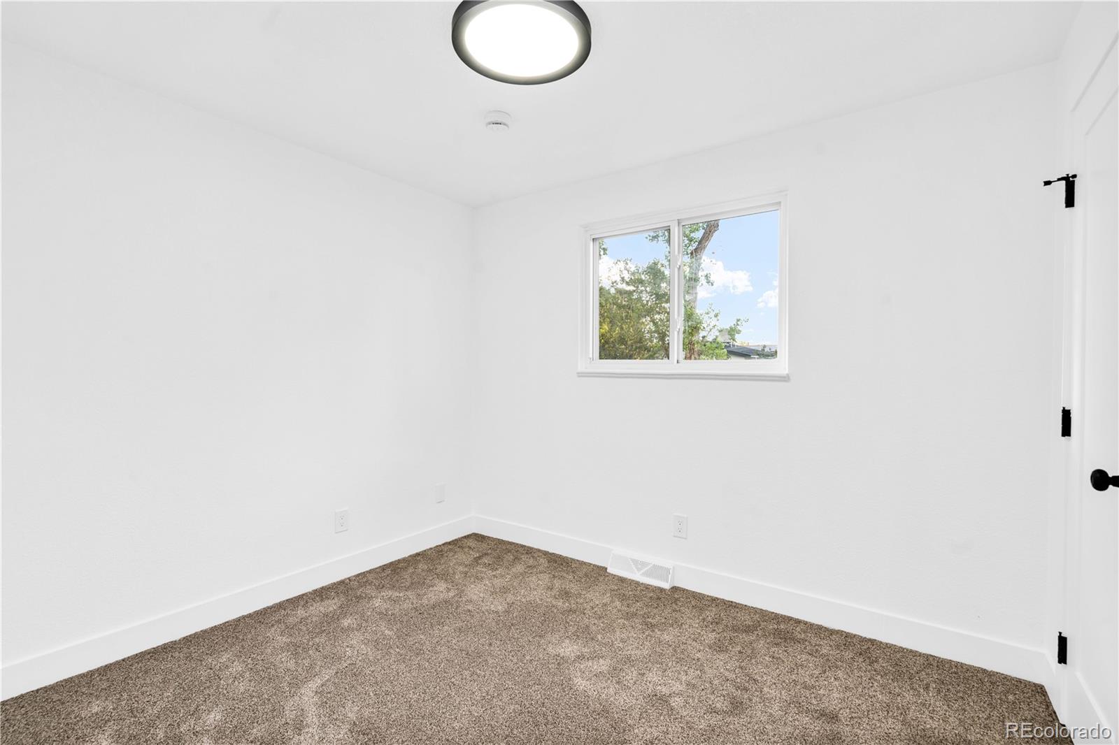 MLS Image #11 for 7433 w hinsdale drive,littleton, Colorado