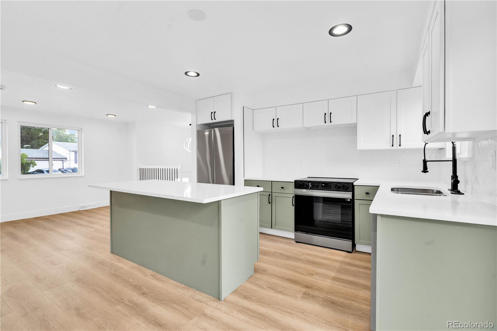 MLS Image #16 for 7433 w hinsdale drive,littleton, Colorado