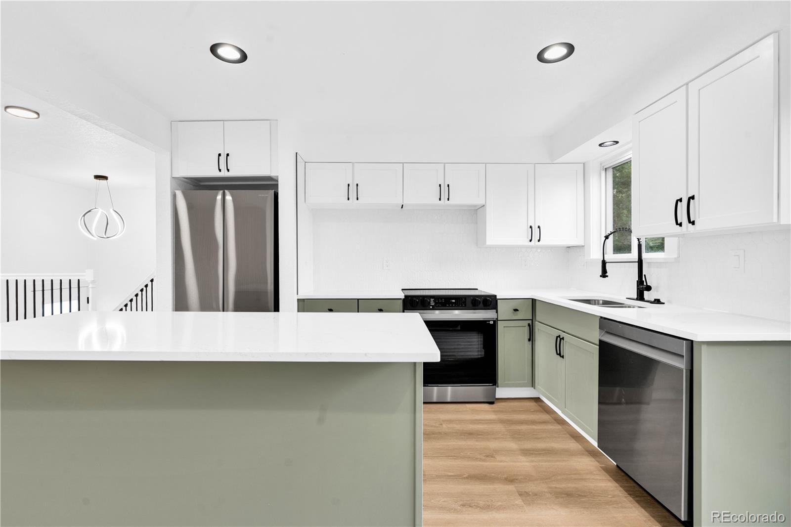 MLS Image #17 for 7433 w hinsdale drive,littleton, Colorado