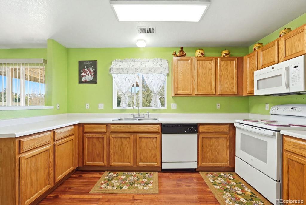 MLS Image #9 for 15633 e 51st place,denver, Colorado