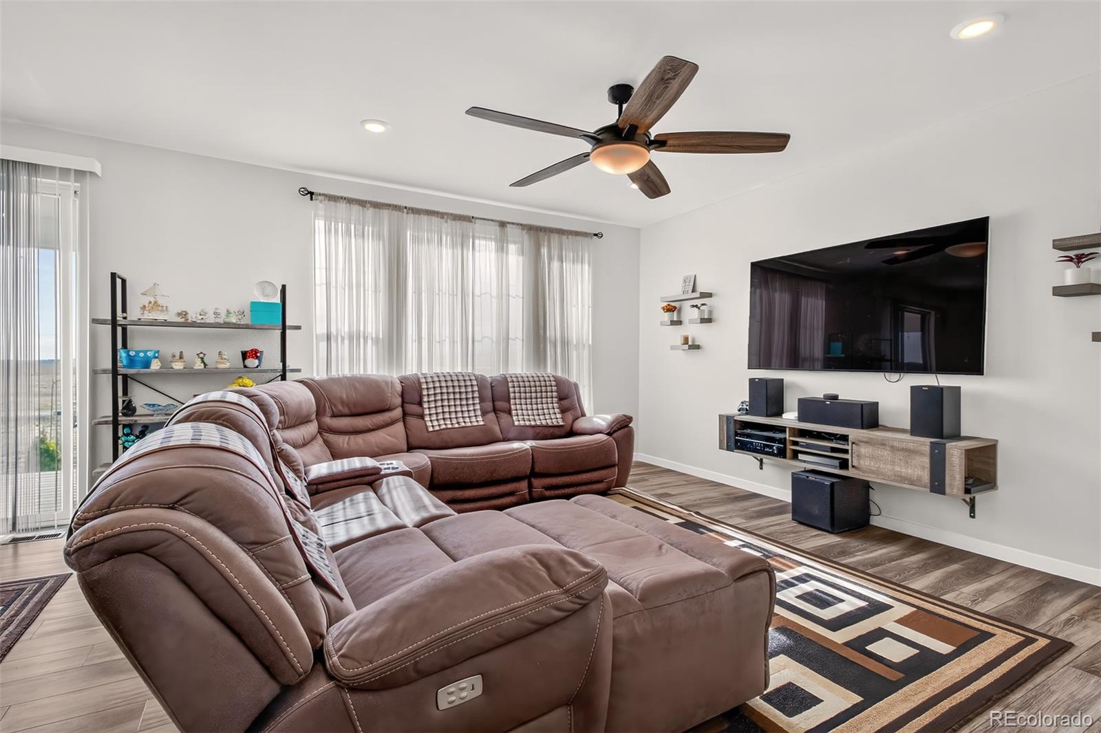MLS Image #4 for 39286  hart circle,elizabeth, Colorado