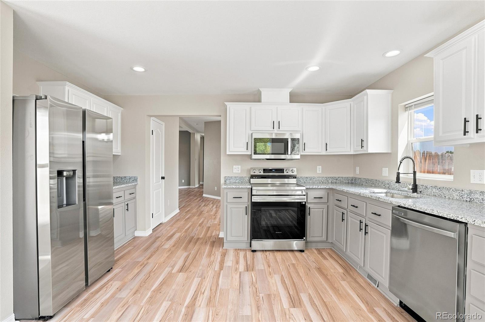 MLS Image #4 for 302  apache place,lochbuie, Colorado